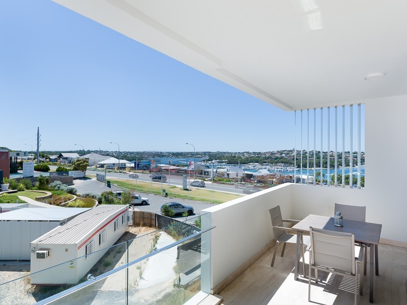 27/9 McCabe Street, North Fremantle WA 6159