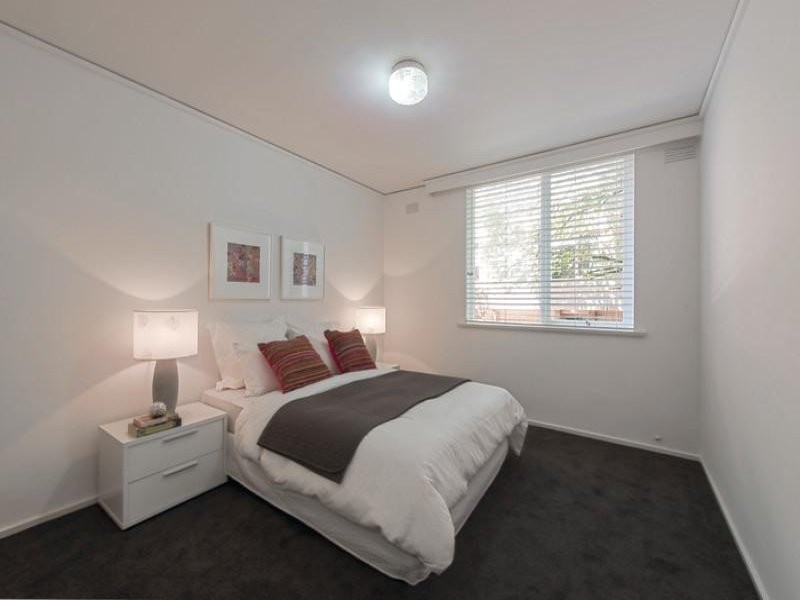 1/329 Dandenong Road, Prahran VIC 3181