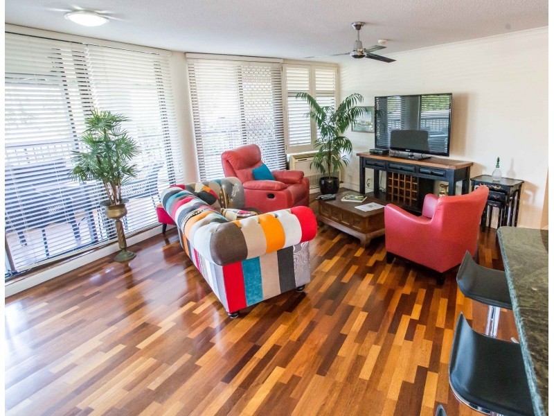 2/107 the esplanade, Cairns QLD 4870