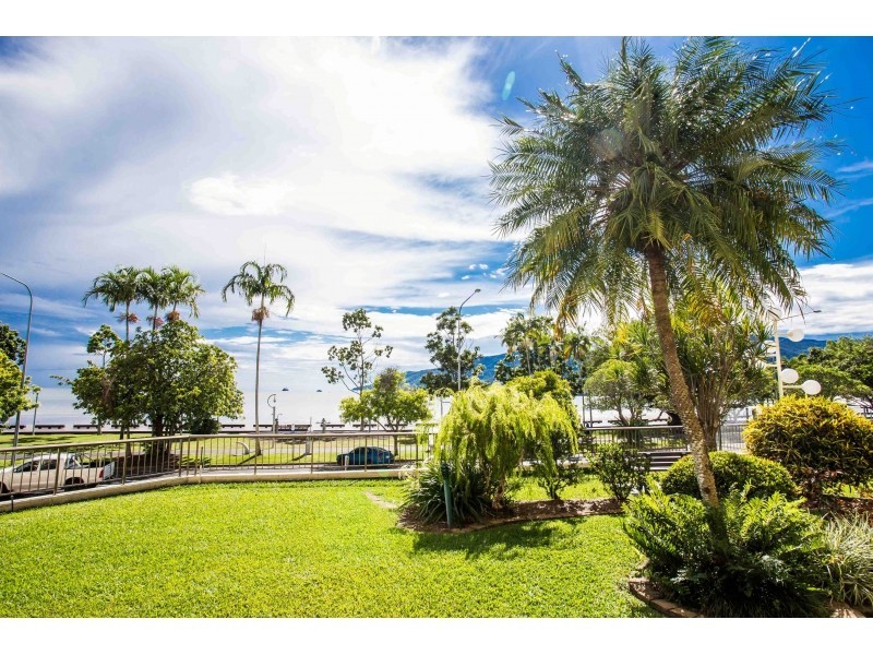 2/107 the esplanade, Cairns QLD 4870