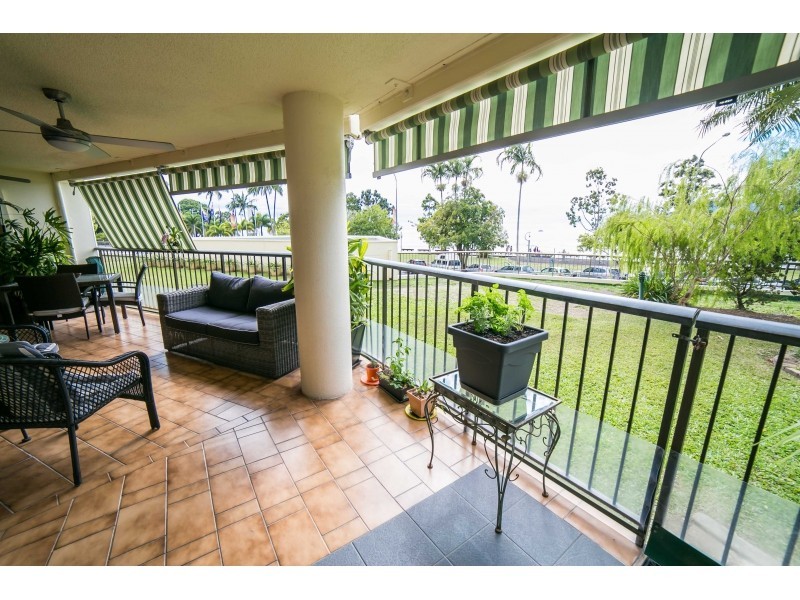 2/107 the esplanade, Cairns QLD 4870