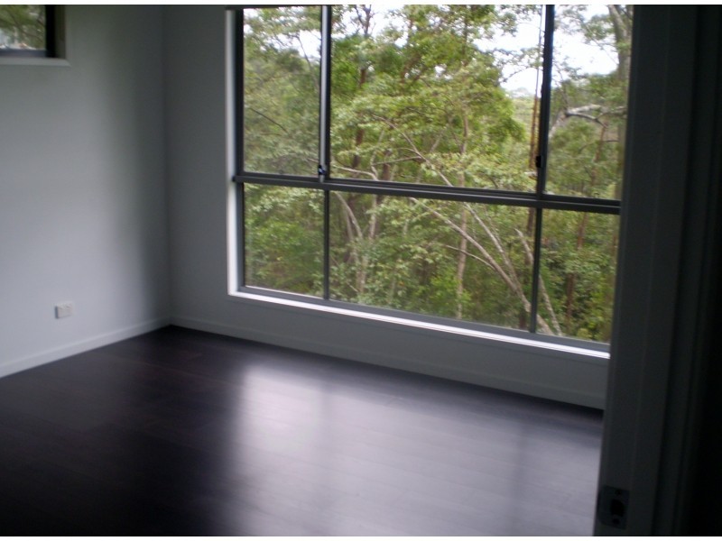 18 Clearview Drive, Lake Macdonald QLD 4563