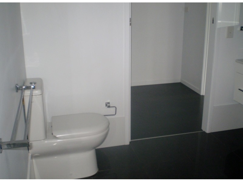 18 Clearview Drive, Lake Macdonald QLD 4563