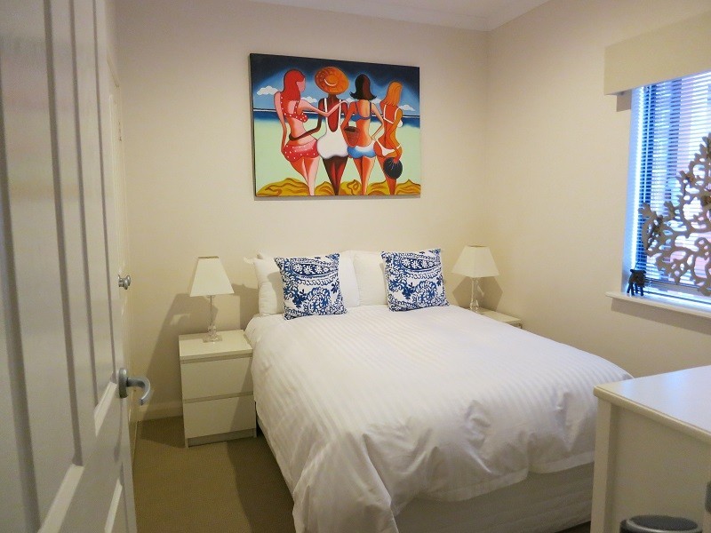 2/9 Victoria Street, Rockingham WA 6168