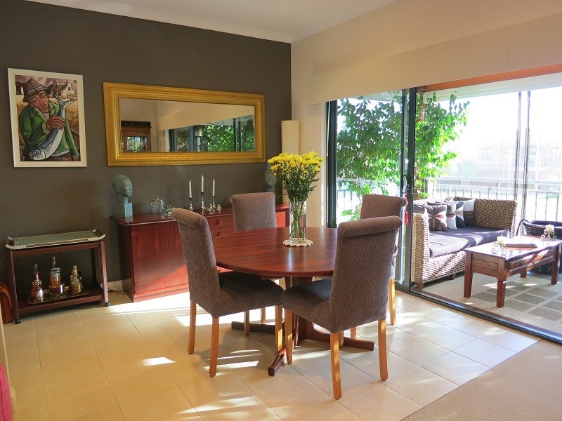 2/9 Victoria Street, Rockingham WA 6168