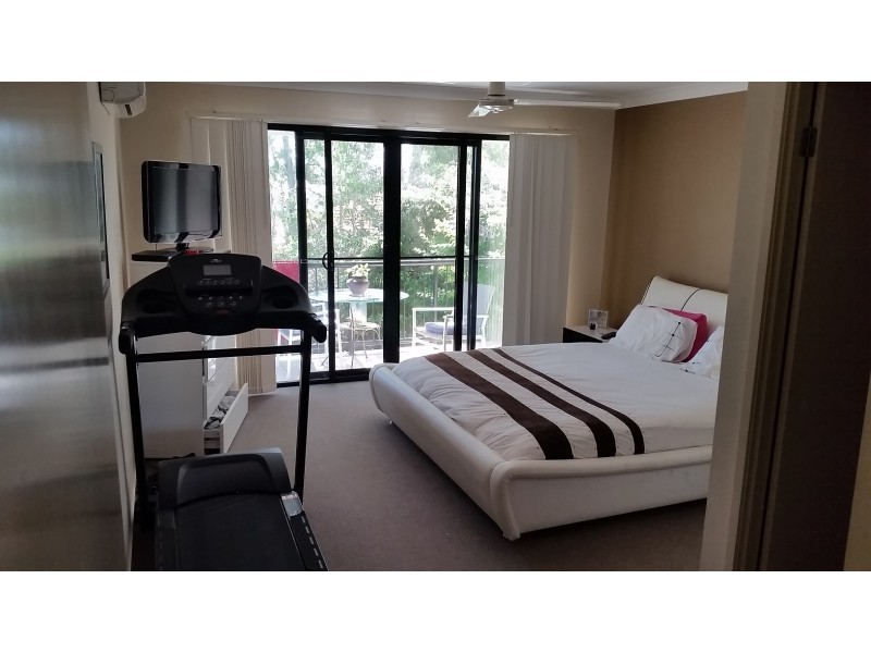 368 Pine Ridge Road, Runaway Bay QLD 4216