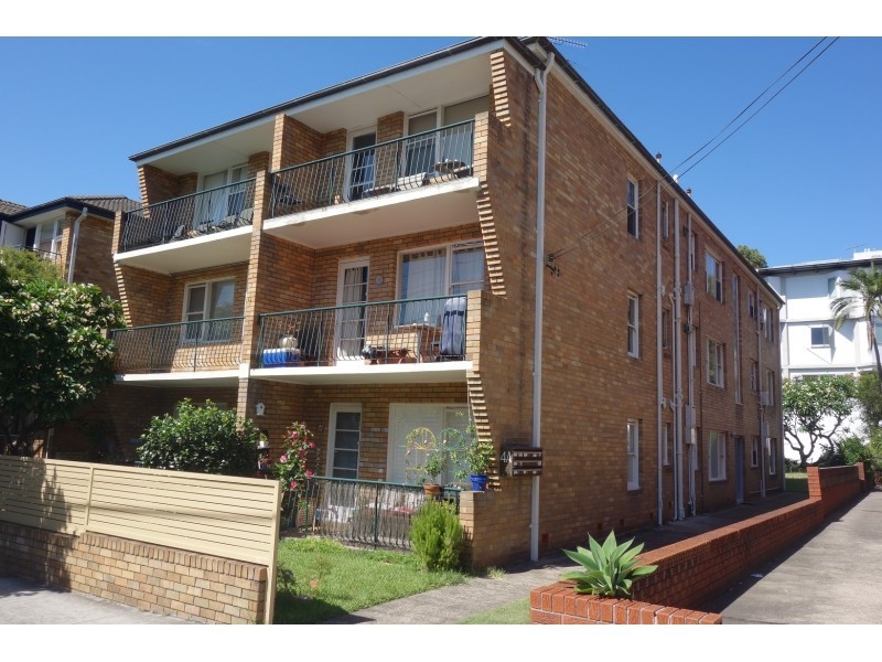 9/4a Carr Street, Coogee NSW 2034