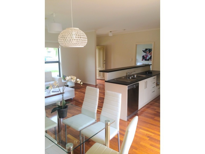 31 Blyth Street, Clearview SA 5085