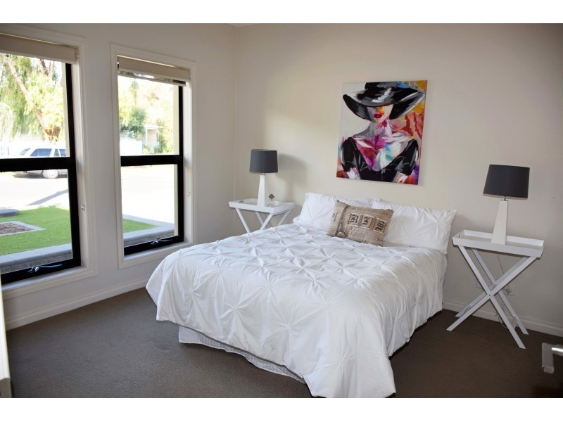 31 Blyth Street, Clearview SA 5085