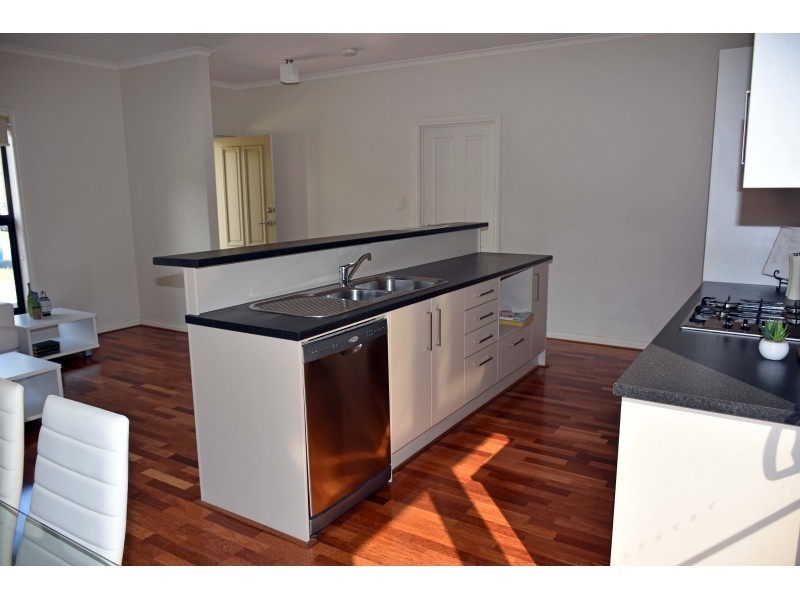 31 Blyth Street, Clearview SA 5085