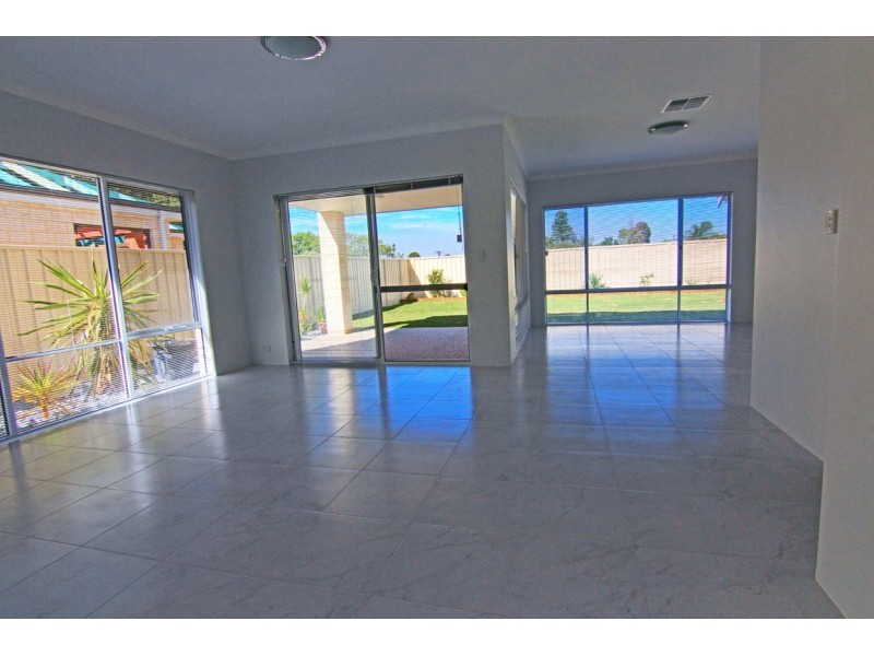 10 Yale Road, Thornlie WA 6108