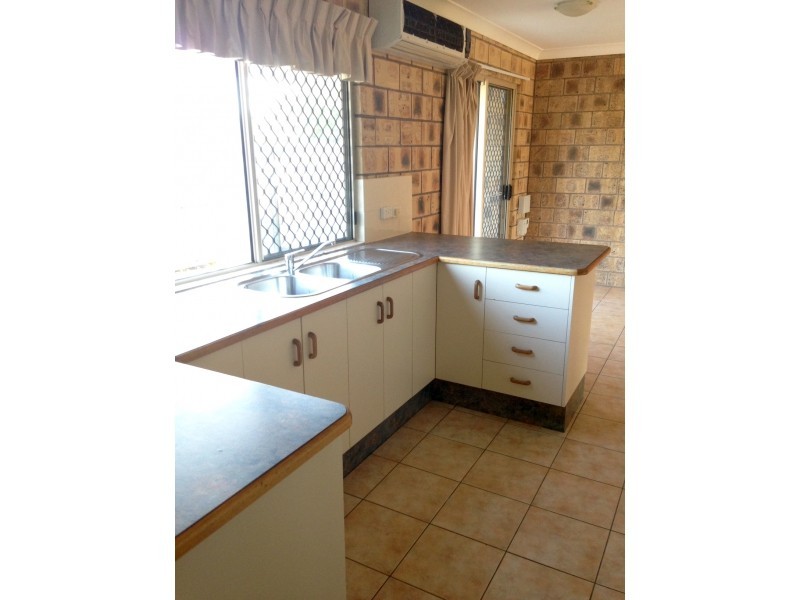 5/76 Thirteenth Avenue, Railway Estate QLD 4810