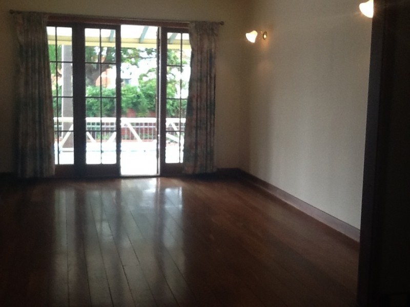 2 Mount View Terrace, Mount Pleasant WA 6153