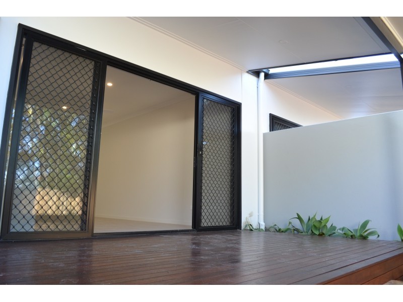 8 Murchison Street, Carina QLD 4152