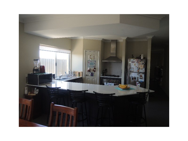 41 Pulchella Drive, Banksia Grove WA 6031