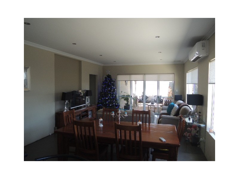 41 Pulchella Drive, Banksia Grove WA 6031