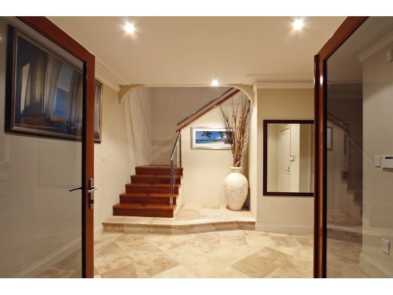 2A Eileen street, Cottesloe WA 6011