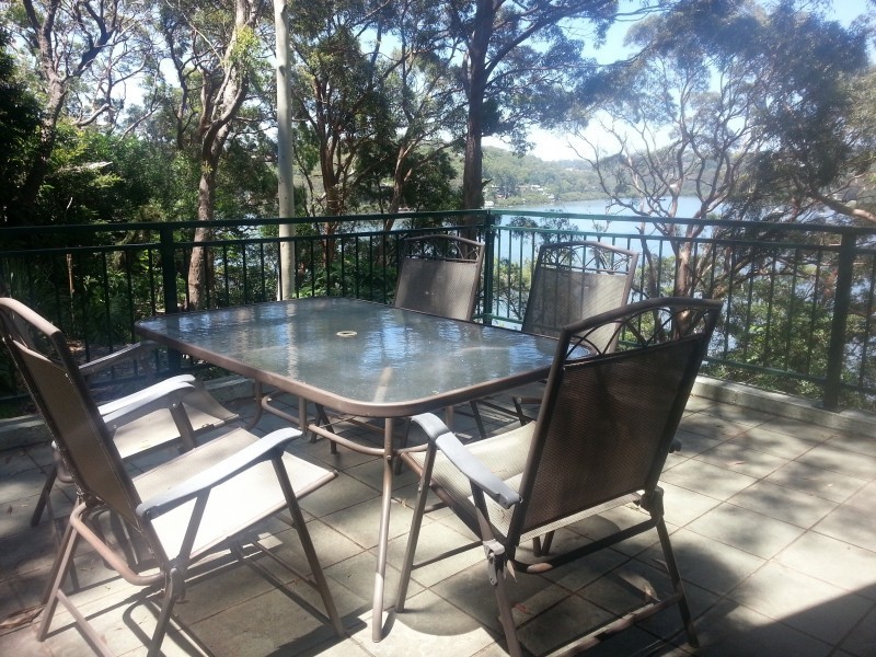 5 Dinjerra Crescent, Oatley NSW 2223