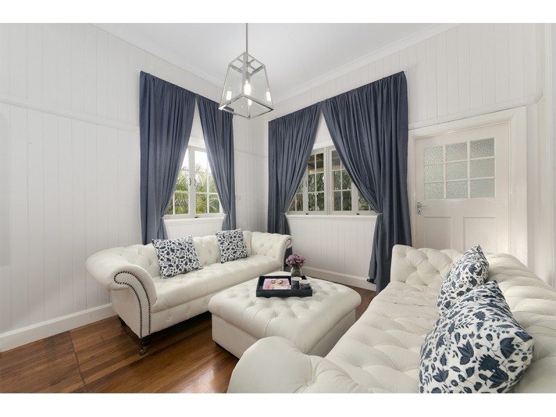 6 Lomond Terrace, East Brisbane QLD 4169