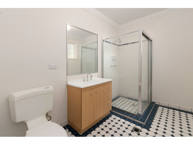 6 Lomond Terrace, East Brisbane QLD 4169