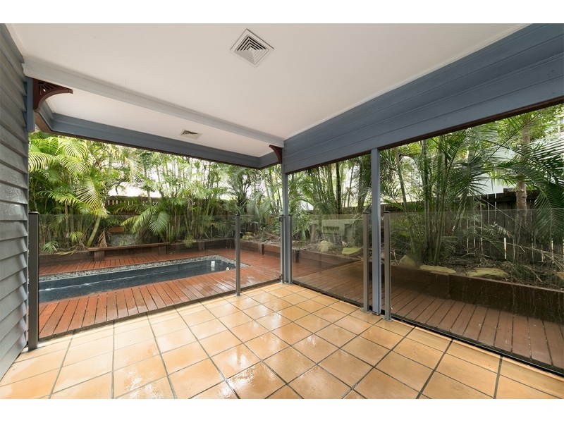 6 Lomond Terrace, East Brisbane QLD 4169