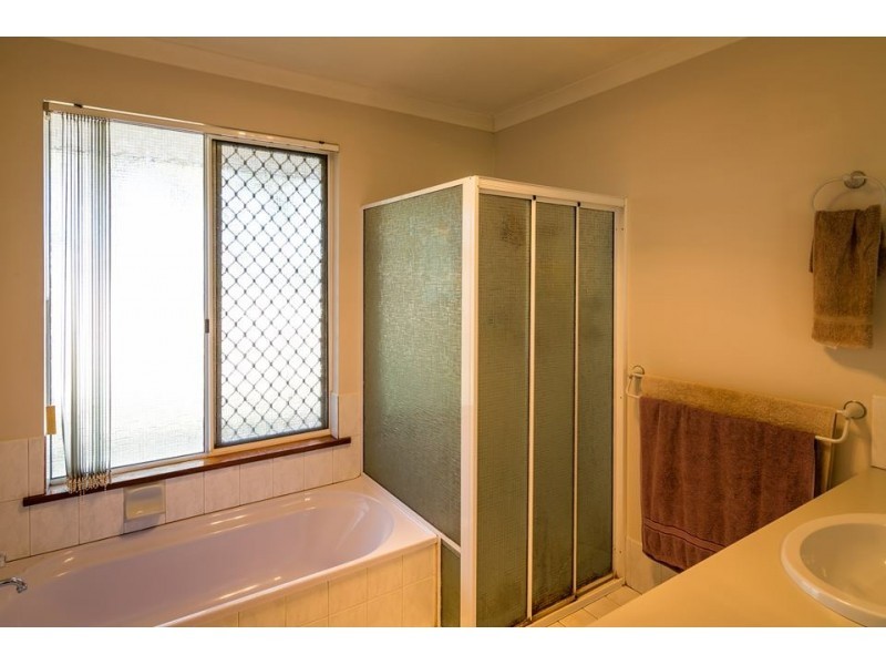 b/5 Gorst Court, Eaton WA 6232