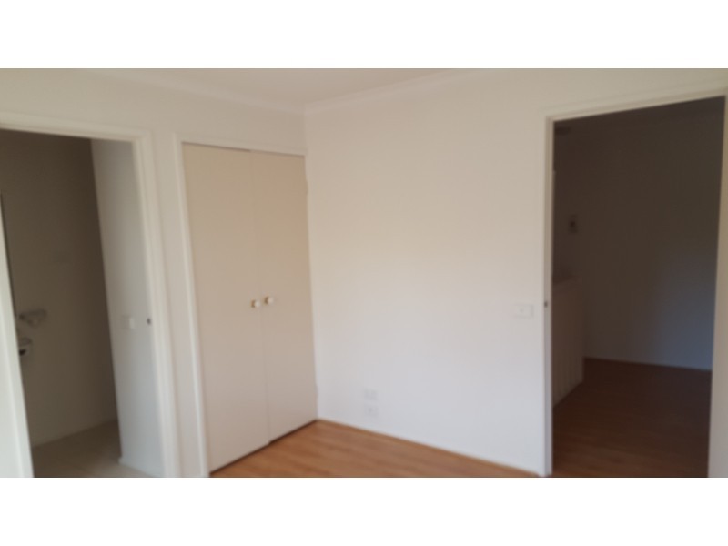 8 Kings Court, Oakleigh East VIC 3166