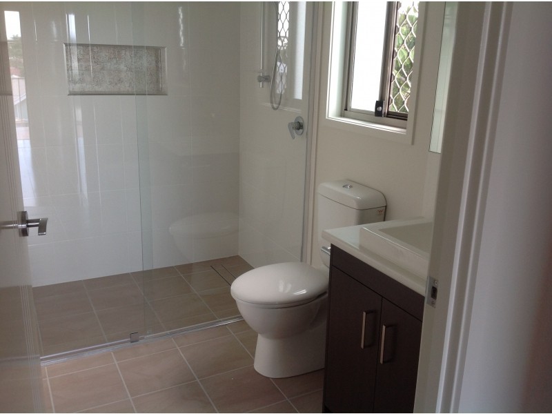 22 Randall Road, Wynnum West QLD 4178