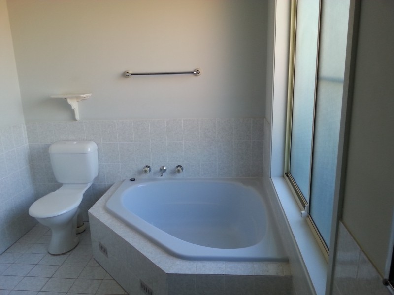 22 Golden Cane Avenue, North Nowra NSW 2541