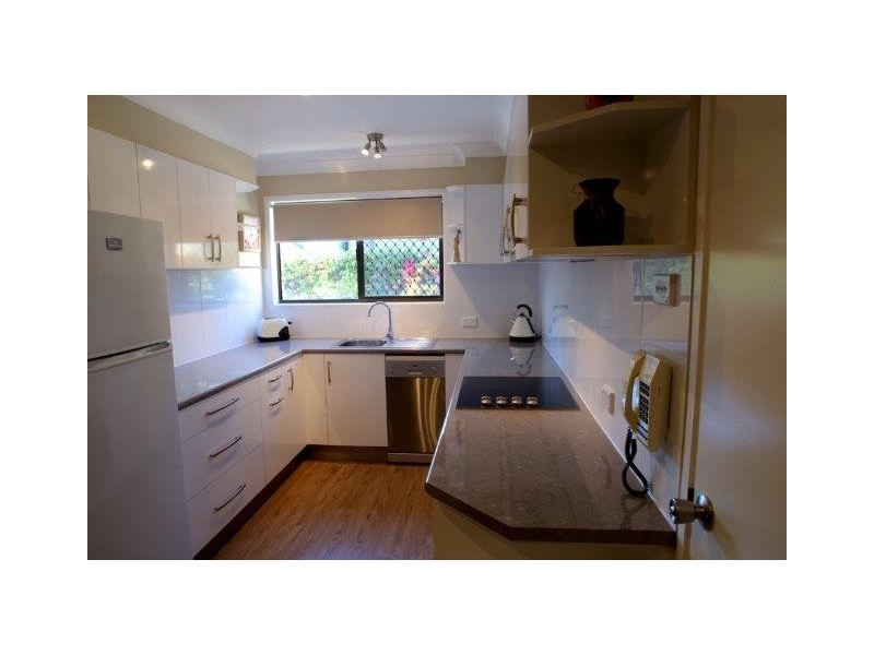 1/74 Kate Street, Woody Point QLD 4019