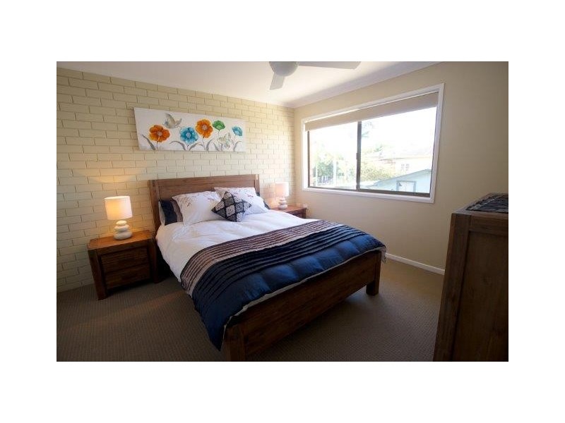 1/74 Kate Street, Woody Point QLD 4019