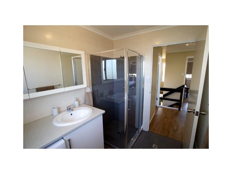 1/74 Kate Street, Woody Point QLD 4019