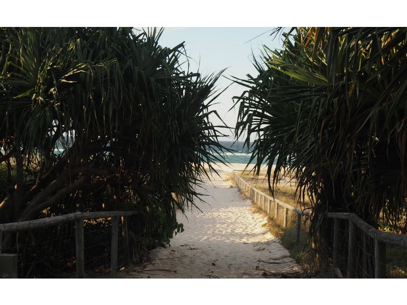 4/44 Pacific Parade, Bilinga QLD 4225