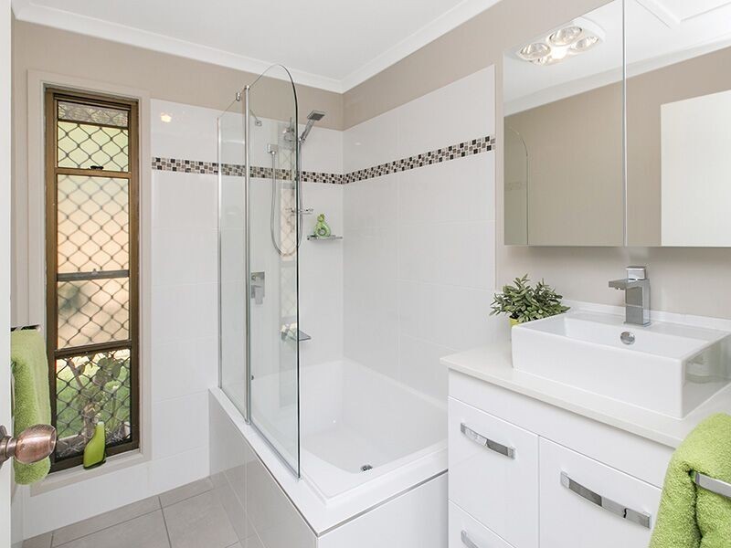 3 Nerine Street, Kingston QLD 4114