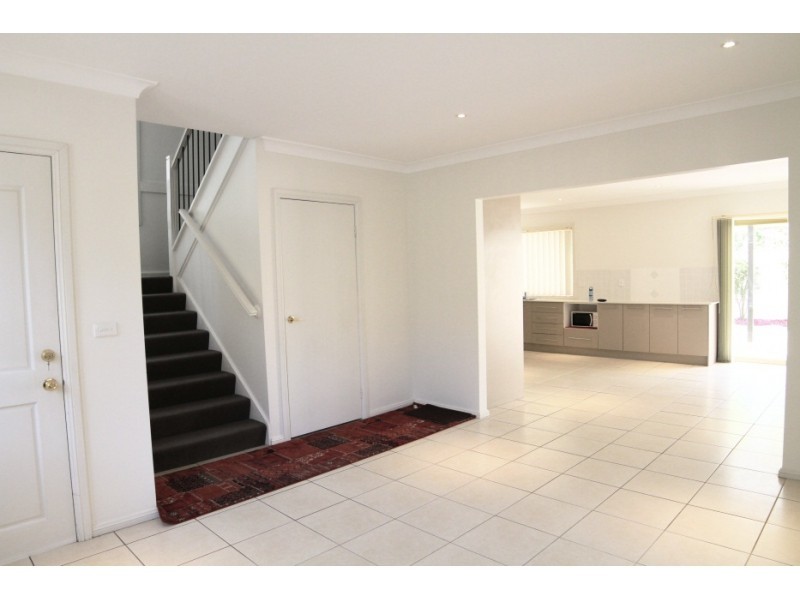 1/13-15 Atchison Road, Macquarie Fields NSW 2564