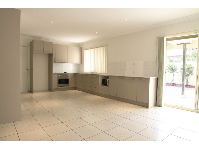 1/13-15 Atchison Road, Macquarie Fields NSW 2564