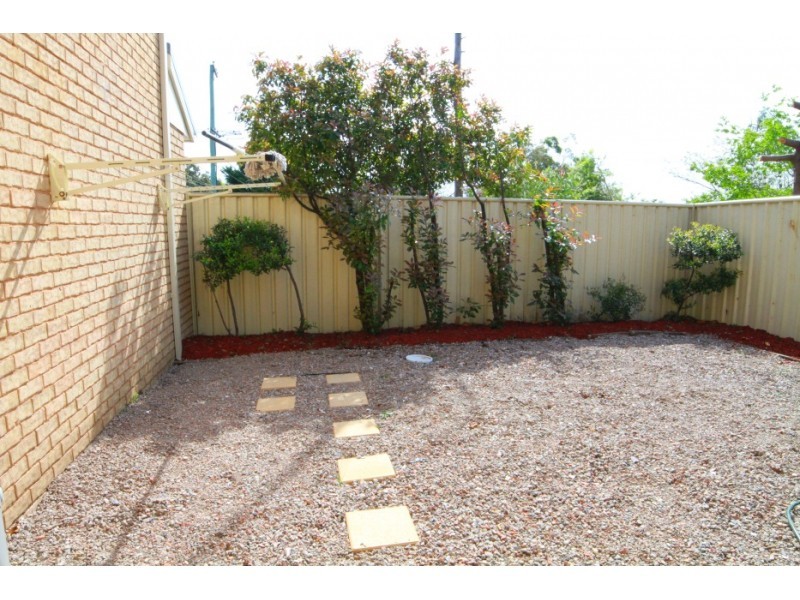 1/13-15 Atchison Road, Macquarie Fields NSW 2564