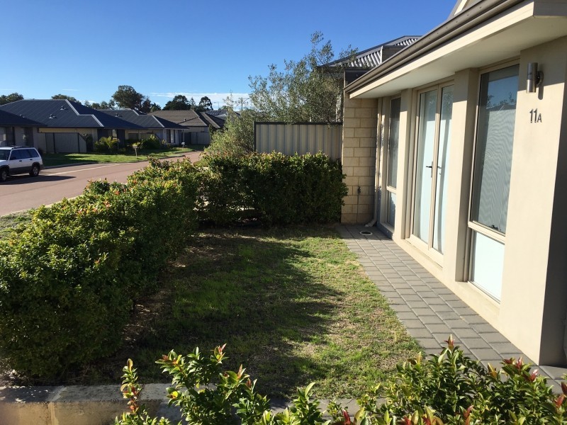 11a Teocote Crescent, Aubin Grove WA 6164