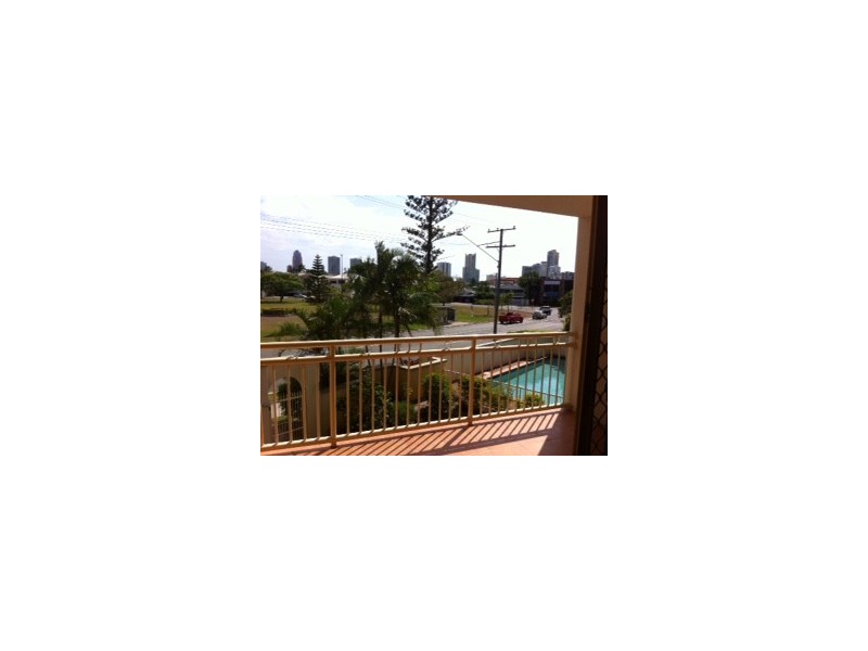 9/76 Thomas Drive, Chevron Island QLD 4217