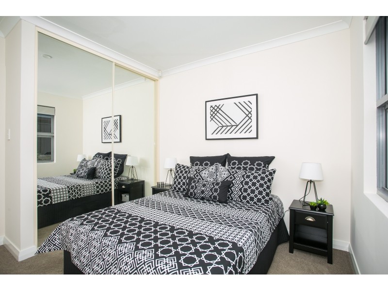 6 Newick Street, Balga WA 6061