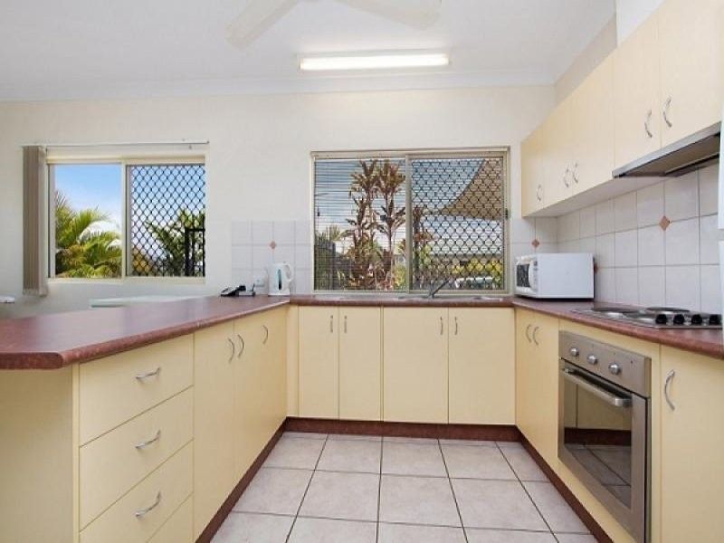 2/16 Gillon Court, Bakewell NT 0832