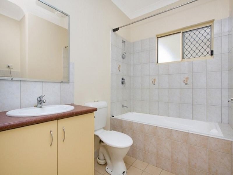 2/16 Gillon Court, Bakewell NT 0832