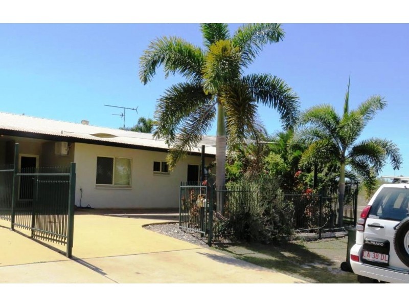 2/16 Gillon Court, Bakewell NT 0832