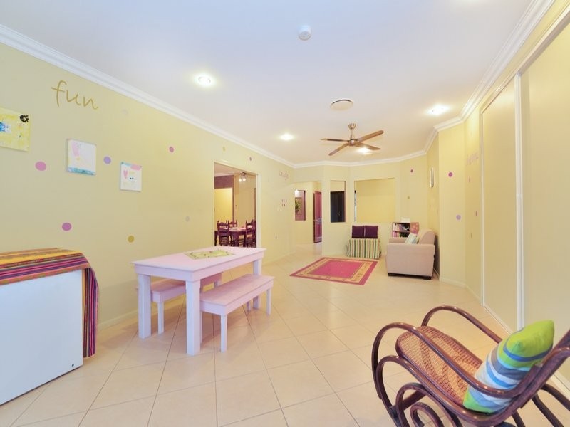 6 Turpentine Street, Redlynch QLD 4870