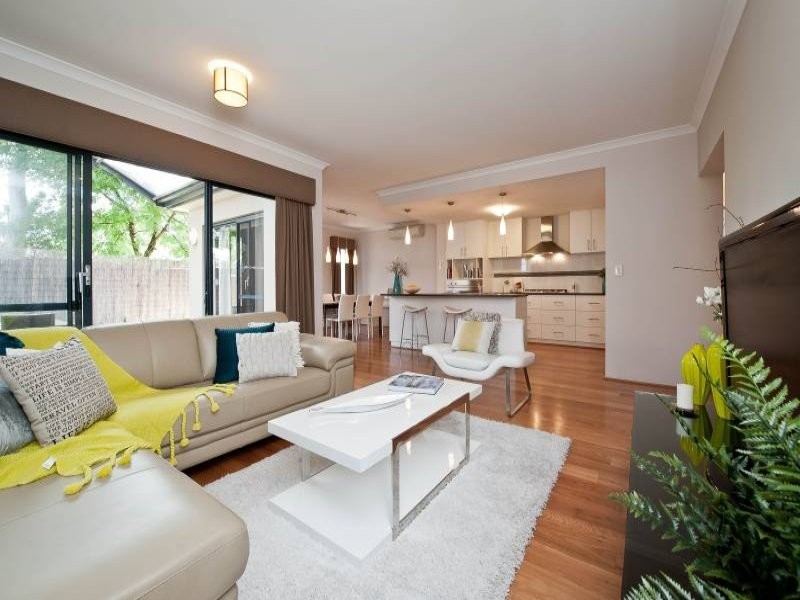 3 Farris Place, Innaloo WA 6018