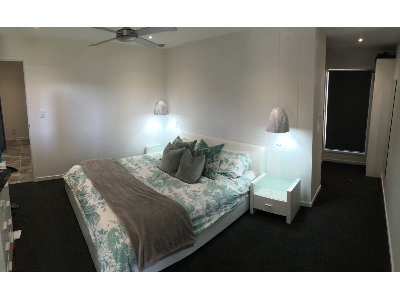 8 Caprice Street, Bonogin QLD 4213