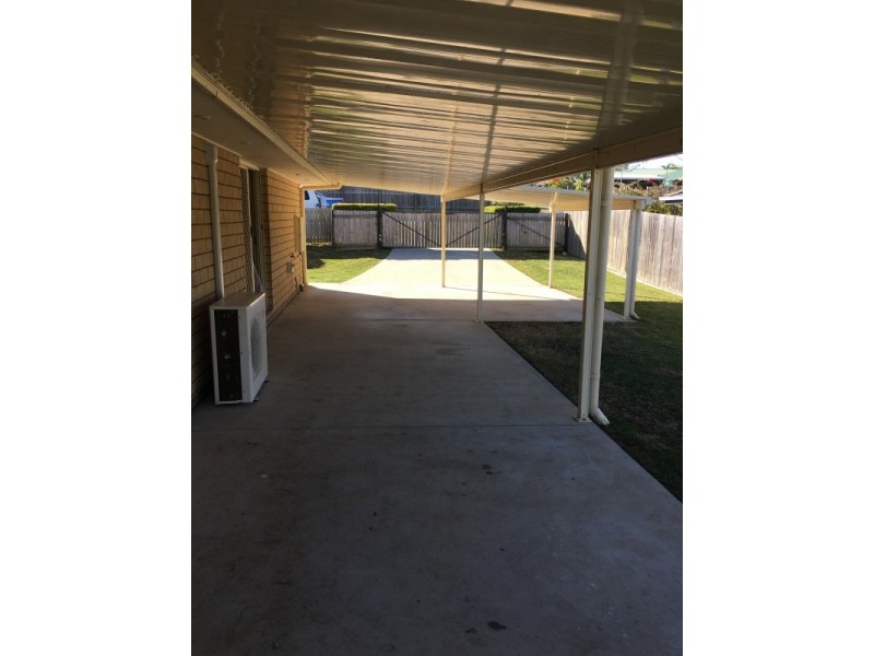 19 Des Arts Place, Wulkuraka QLD 4305