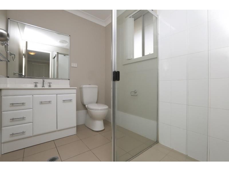 8 Devonshire Street, Cameron Park NSW 2285