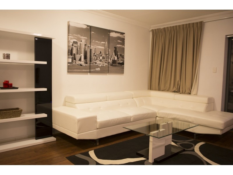 H14/110 Mounts Bay Road, Perth WA 6000