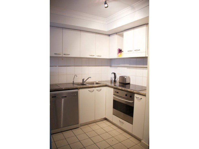 H14/110 Mounts Bay Road, Perth WA 6000